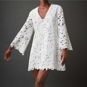 Cara Cara White Lace Mini Dress
